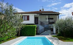 Leon With Private Pool