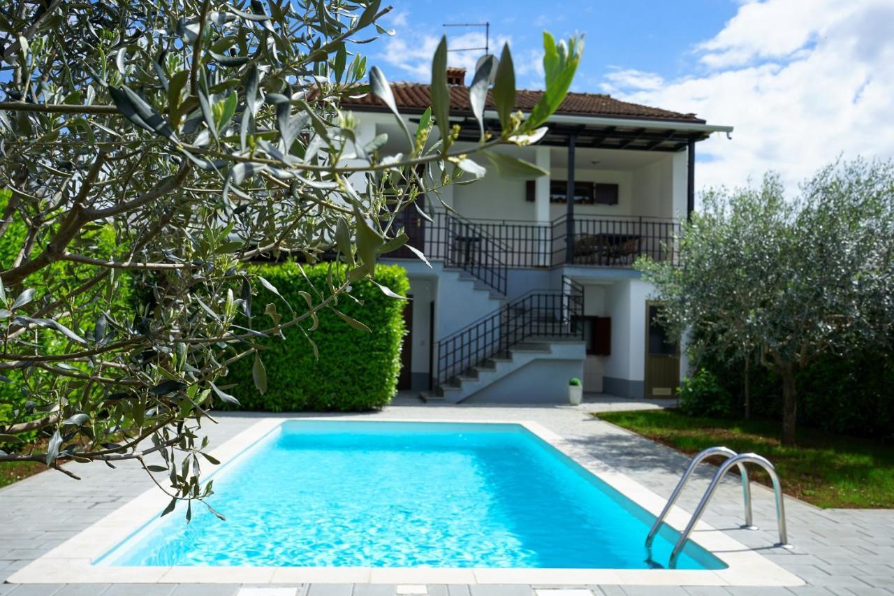 Villa Leon With Private Pool Sveti Petar u Sumi Exterior foto
